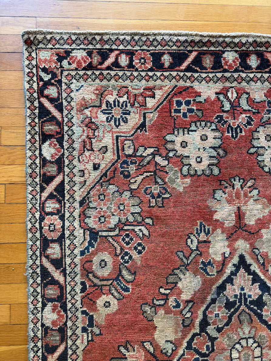 Antique Mahal Area Rug #R1006 - 4'2" x 6'6"