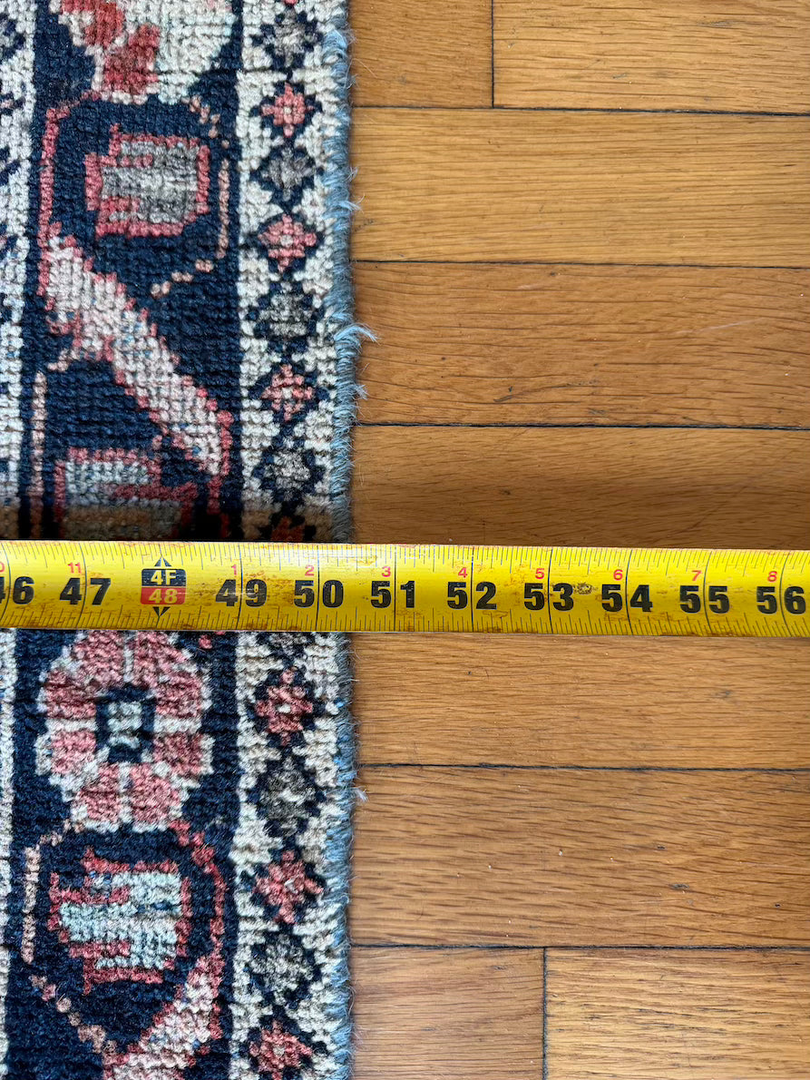 Antique Mahal Area Rug #R1006 - 4'2" x 6'6"