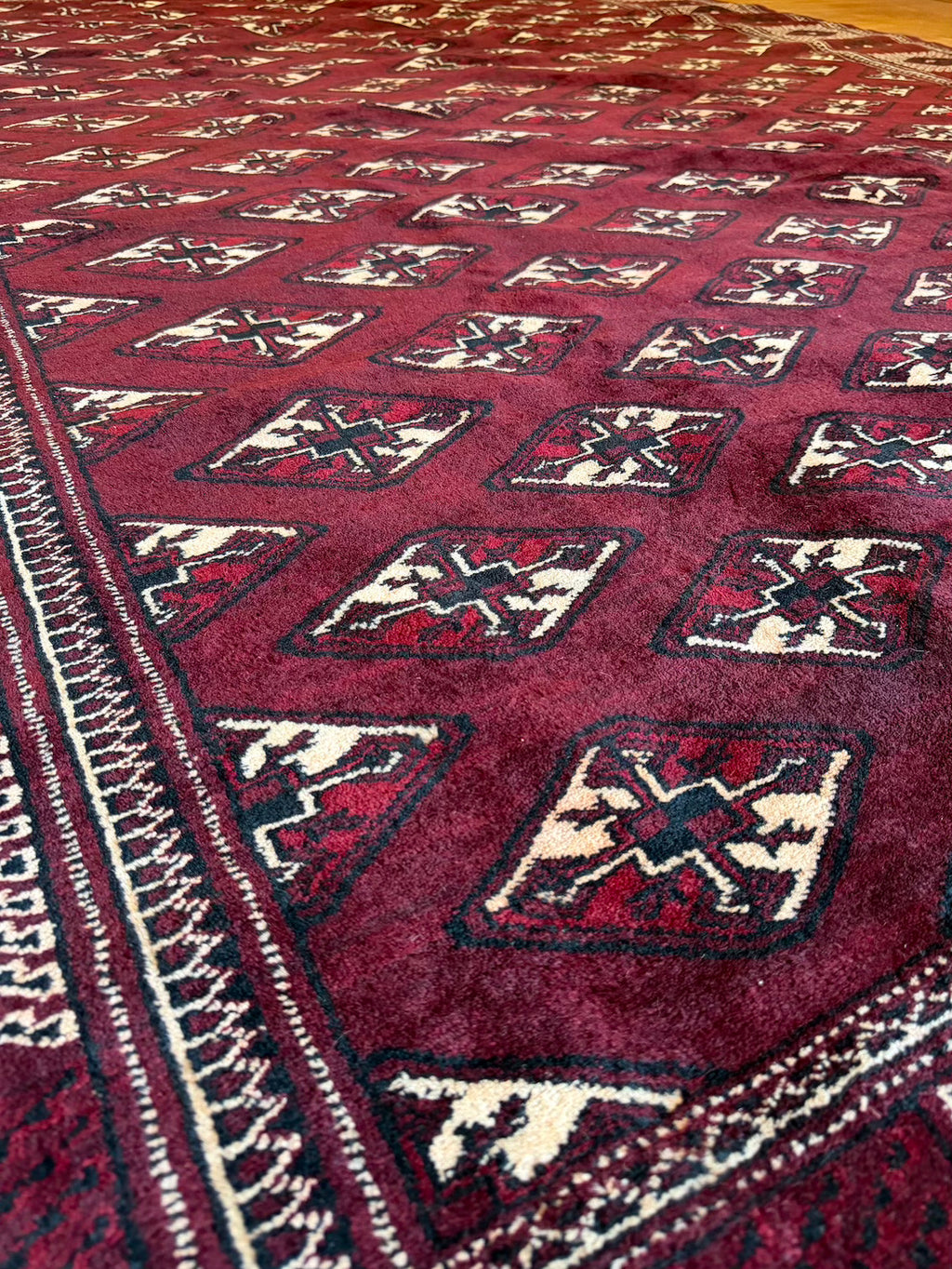 Vintage Turkmen Area Rug #R1002 - 8' x 11'