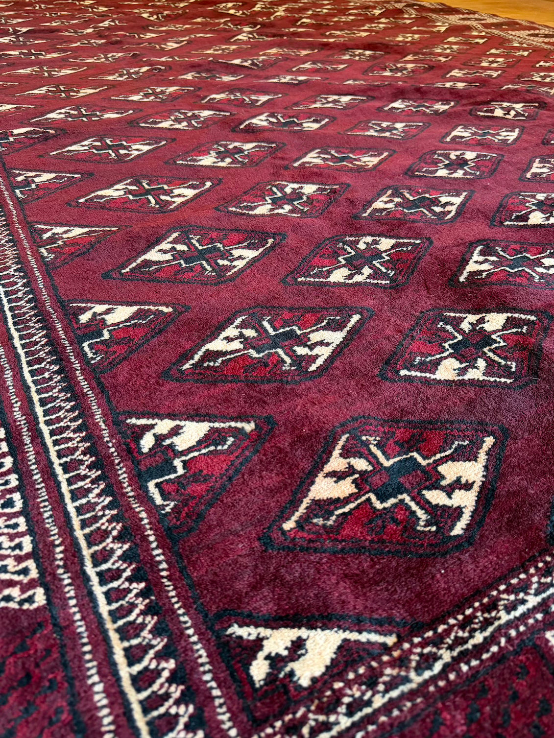 Vintage Turkmen Area Rug #R1002 - 8' x 11'